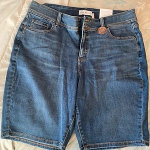 NWT Lane Bryant Bermuda Shorts Size 16W